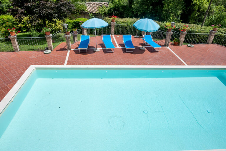 Home 167 Piscina